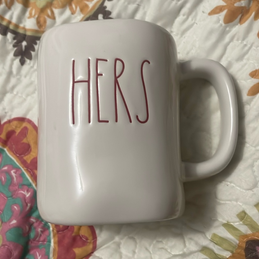 Rae Dunn Hers mug